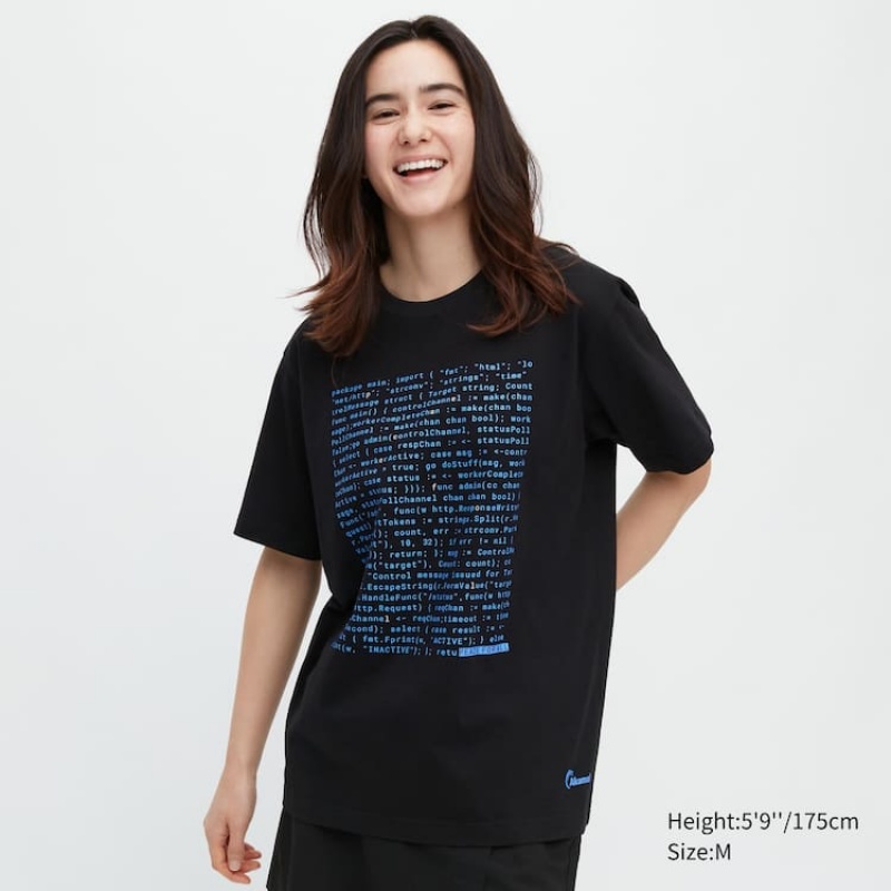 Camiseta Uniqlo Peace For All Ut Estampadas (Akamai Technologies) Mujer Negras | 4815HIZMD