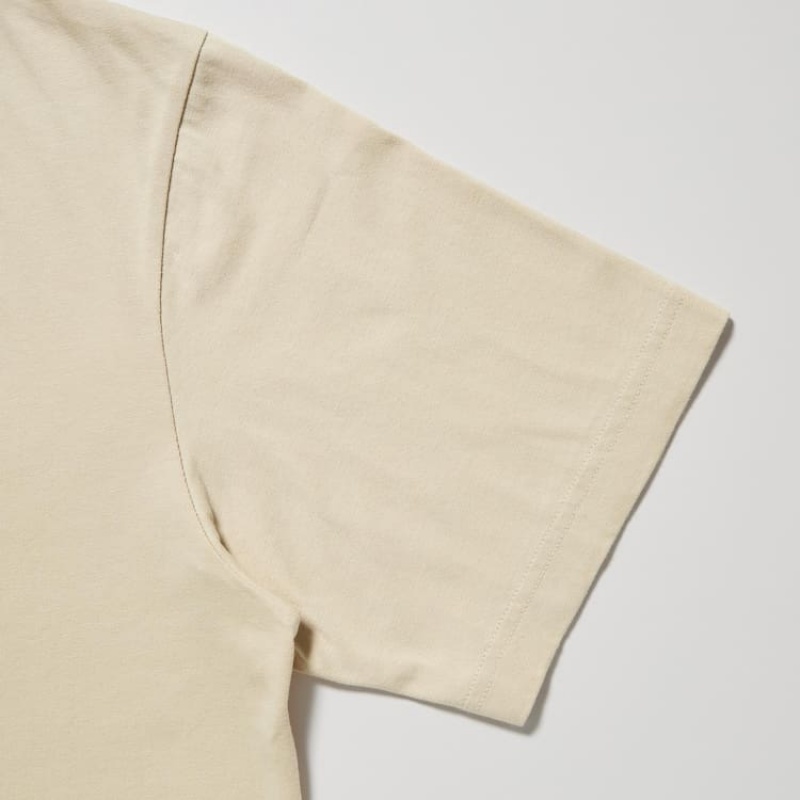 Camiseta Uniqlo Spy X Family Ut Estampadas Hombre Beige | 2361ESAUH